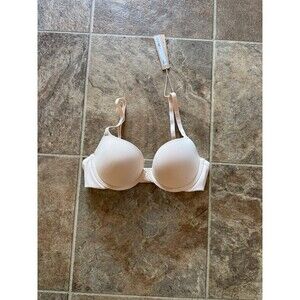 SKIMS Cream Bra